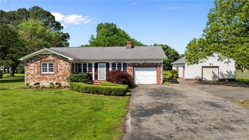 1946 Mark Pine Rd, Hayes, VA, 23072-3800 | Card Image