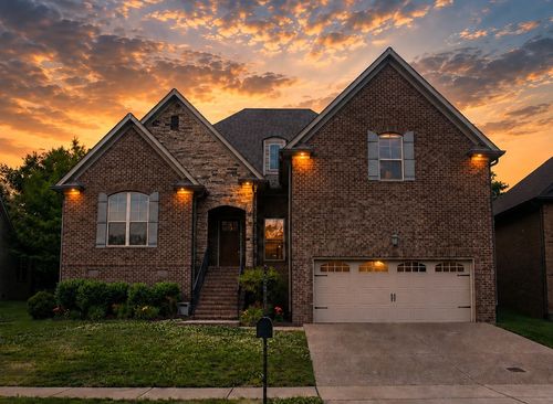 119 Stark Knob Rd, Hendersonville, TN, 37075-3932 | Card Image