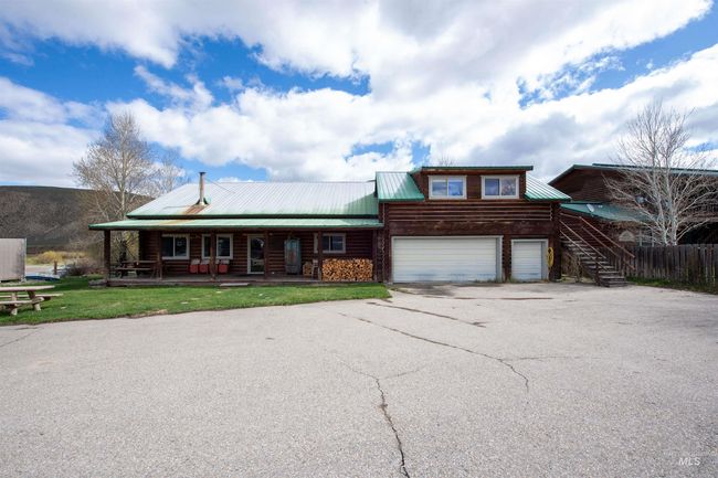 130 Valley Creek Rd, House other with 3 bedrooms, 3 bathrooms and 1 parking in Stanley ID | Image 4