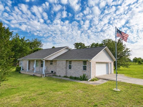 209 Westwood Drive, Marshall, AR, 72650 | Card Image