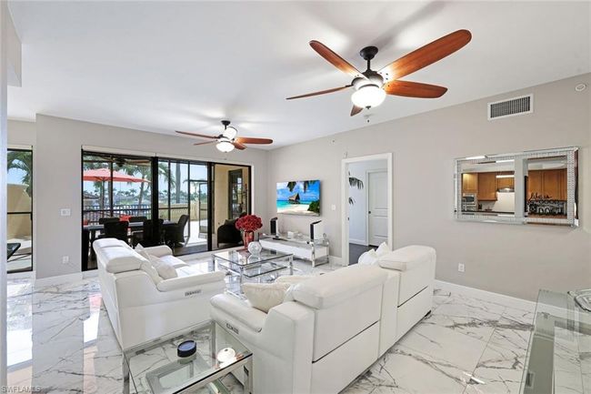 APT-108 - 5704 Cape Harbour Dr, Condo with 3 bedrooms, 2 bathrooms and 2 parking in CAPE CORAL FL | Image 4