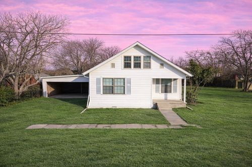 108 W Stroud St, Frost, TX, 76641-3707 | Card Image