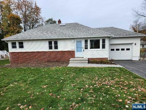 467 Spring Valley Rd, Paramus, NJ, 07652-5661 | Card Image