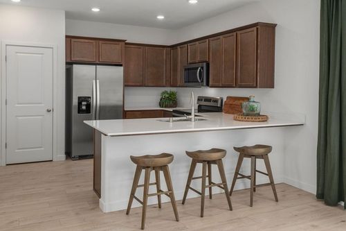 7741 Silver Pond Way, Antelope, CA, 95843-2283 | Card Image