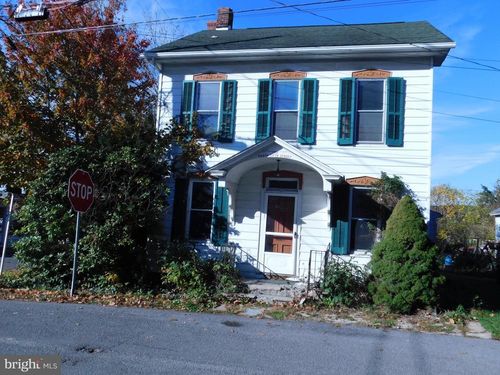 100 N 5th St, MIFFLINTOWN, PA, 17059-1103 | Card Image