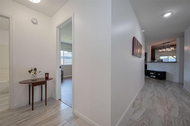 28903 Raestone St, House other with 3 bedrooms, 2 bathrooms and 2 parking in Spring TX | Image 16