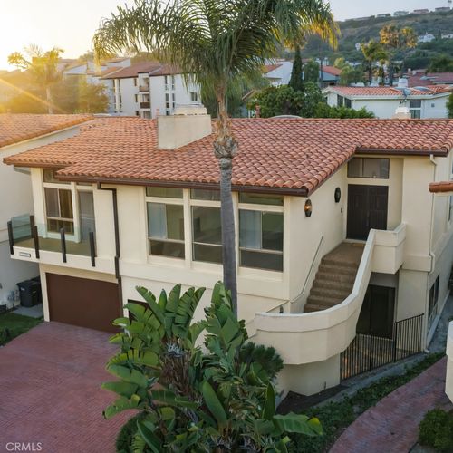 32701 Via Palacio, Rancho Palos Verdes, CA, 90275 | Card Image