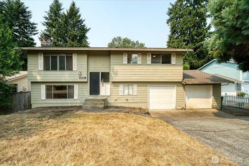 11139 156th Pl Ne, Redmond, WA, 98052-2607 | Card Image