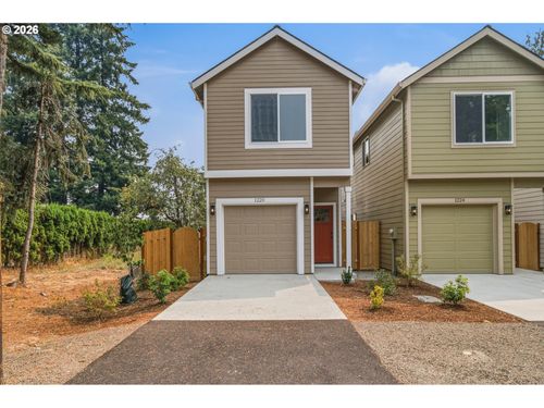 1220 Se 151st Ave, Portland, OR, 97233-2925 | Card Image