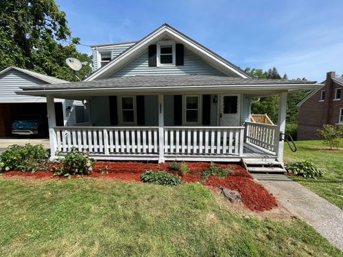 8 Main St N, Bethlehem, CT, 06751-1702 | Card Image