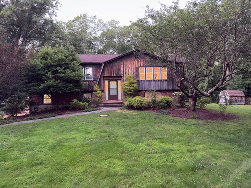 36 Elaine Dr, Southbury, CT, 06488-2328 | Card Image