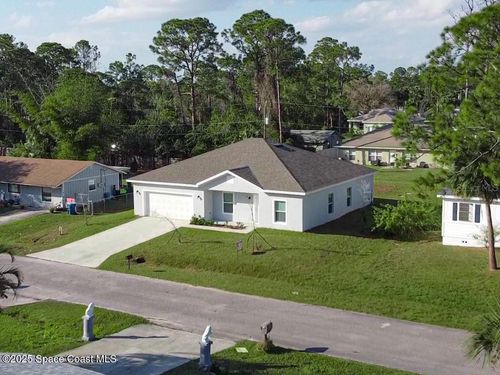 449 Truvall St Sw, PALM BAY, FL, 32908-3432 | Card Image