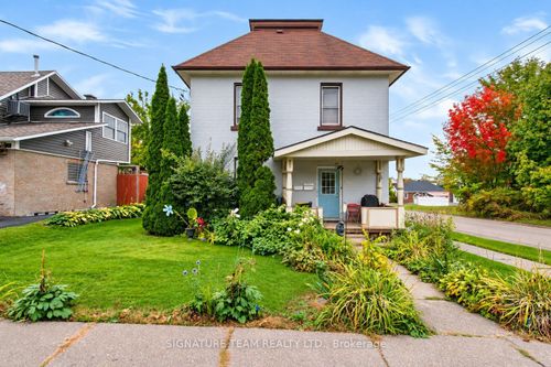 256 Maple Ave, Pembroke, ON, K8A1L6 | Card Image