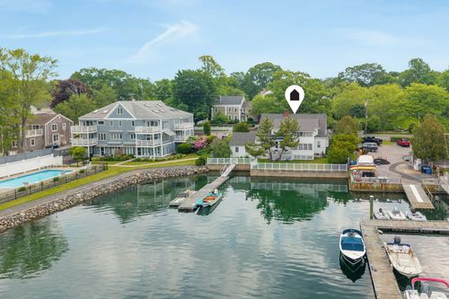 49 Ocean Ave, Kennebunkport, ME, 04046-6146 | Card Image