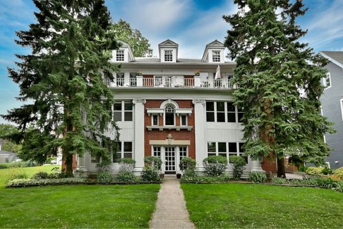1s-113 Scoville Ave, Oak Park, IL, 60302-2997 | Card Image