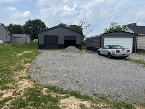 1911 Lisbon St, East Liverpool, OH, 43920-1027 | Card Image