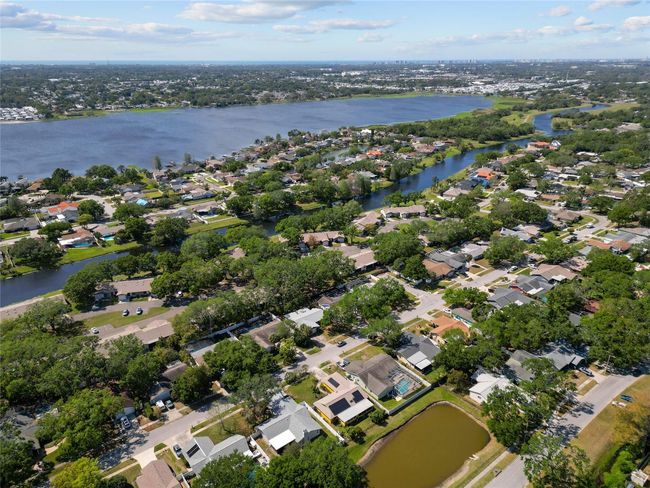 11368 93 Rd St, House other with 3 bedrooms, 2 bathrooms and null parking in LARGO FL | Image 37