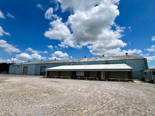 1045 Lee Charles St, Franklin, LA, 70538-3111 | Card Image