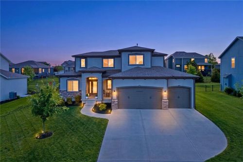 12186 S Quail Ridge Dr, Olathe, KS, 66061-7799 | Card Image