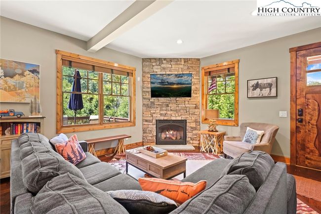 8 - 52 Eagle Cottage Ln, Townhouse with 1 bedrooms, 2 bathrooms and null parking in Banner Elk NC | Image 9