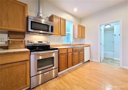3418 Wetmore Ave, Everett, WA, 98201-4732 | Card Image