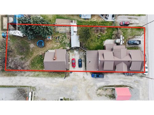 5744 Vermillion St, Edgewater, BC, V0A1E0 | Card Image