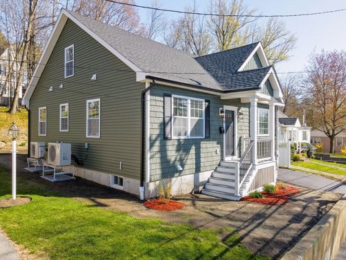 51 Willard St, Lowell, MA, 01850-1324 | Card Image