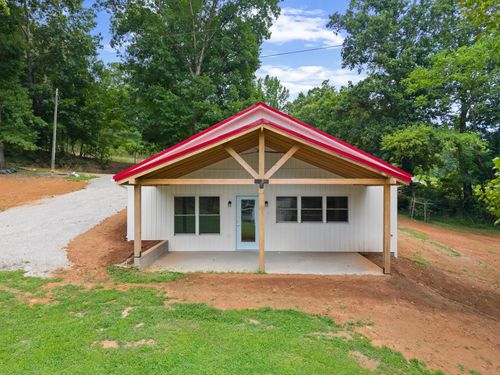795 Lime Kiln Hollow Dr, Muscle Shoals, AL, 35661-5435 | Card Image
