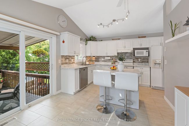 3073 Robinet Rd, House other with 5 bedrooms, 3 bathrooms and 6 parking in Windsor ON | Image 12