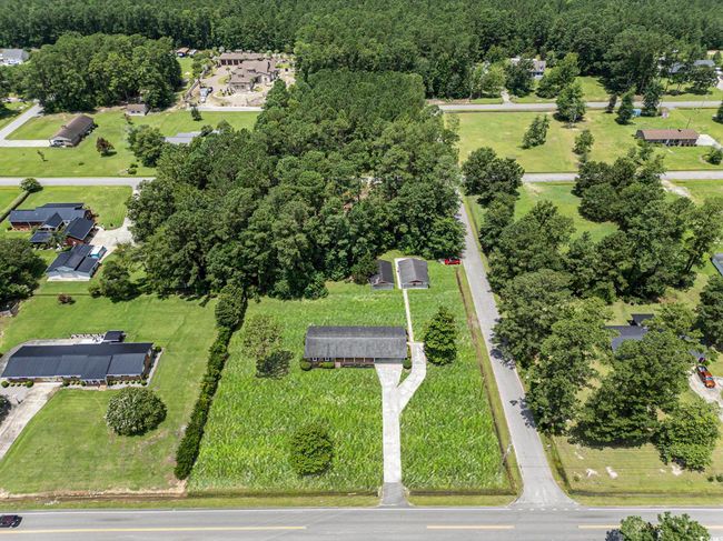 Estate size 1.12 acre landscaped lot almost impossible to find in the City of Conway. | Image 30