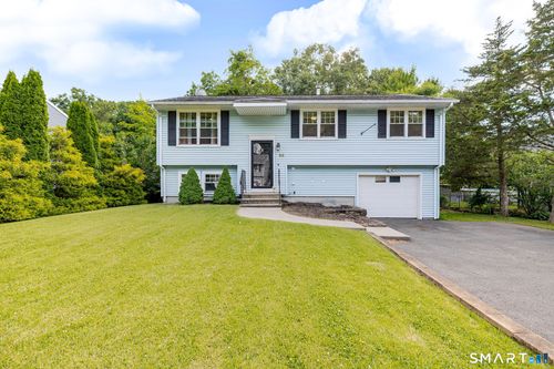 58 Celentano Dr, Naugatuck, CT, 06770-5205 | Card Image