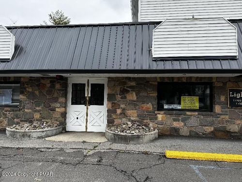 unit-2-1104 Route 390, Cresco, PA, 18326-7906 | Card Image