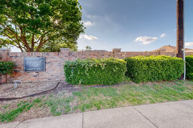 View of community / neighborhood sign | Image 40