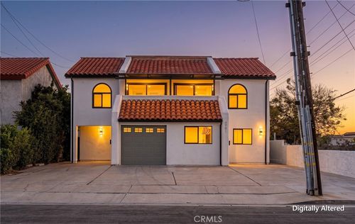 4981 Pearce Dr, Huntington Beach, CA, 92649-5313 | Card Image
