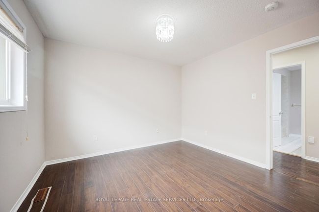 9 Oxtail Lane, House other with 5 bedrooms, 5 bathrooms and 4 parking in Brampton ON | Image 16