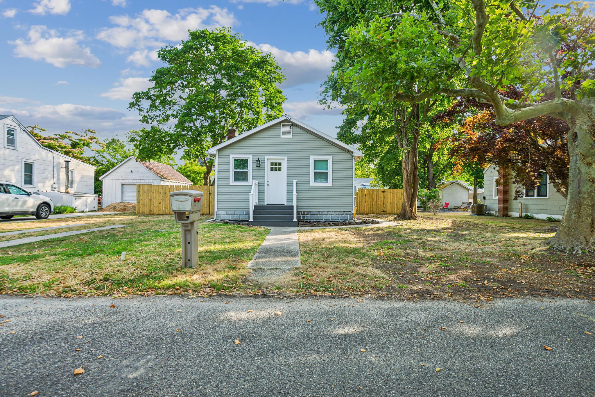 Lafayette Ave, Villas, NJ 08251