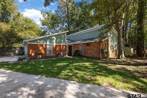 300 Synterra St, Lindale, TX, 75771-3268 | Card Image