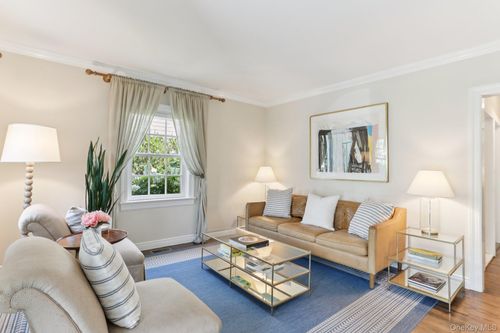 27 Soundview Ave, Oyster Bay, NY, 11771-3715 | Card Image