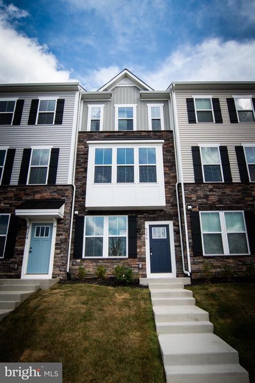 9376 Tanfield Dr, FREDERICKSBURG, VA, 22408-7895 | Card Image