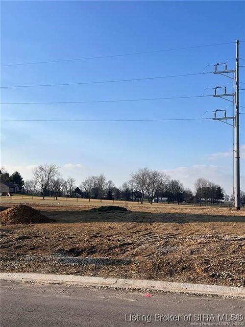 8140 Farming Way, Charlestown, IN, 47111-7804 | Card Image