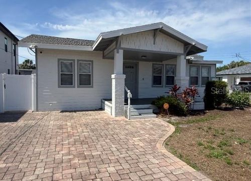 208 N Tampania Ave, Tampa, FL, 33609-2345 | Card Image