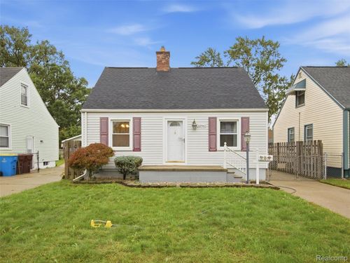 33965 Stellwagen St, Wayne, MI, 48184-2449 | Card Image