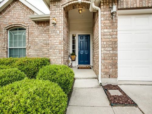 1701 Heron Dr, Aubrey, TX, 76227-7584 | Card Image