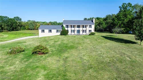 2236 Hartville Rd, Mogadore, OH, 44260-9425 | Card Image