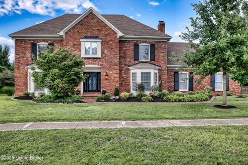 711 Bedfordshire Rd, Louisville, KY, 40222-5573 | Card Image