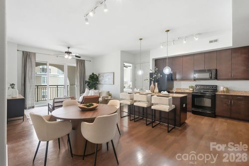 609-4620 Piedmont Row Dr, Charlotte, NC, 28210-4291 | Card Image