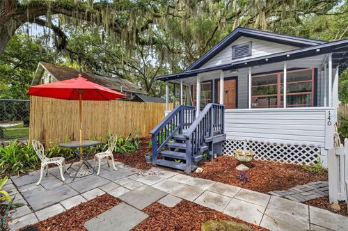 140 N Johns St, MOUNT DORA, FL, 32757-5737 | Card Image