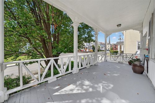 7 Orchard St, Middletown, NY, 10940-5004 | Card Image