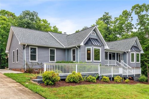 157 Beech Tree Ct, Eden, NC, 27288-5352 | Card Image