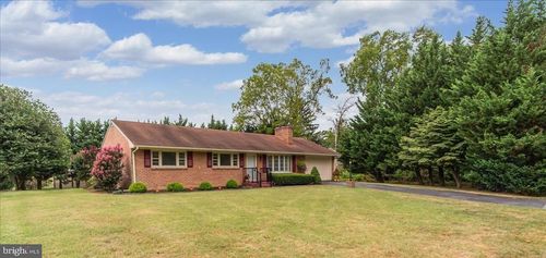 19103 Beacon Ln, HAGERSTOWN, MD, 21742-2818 | Card Image